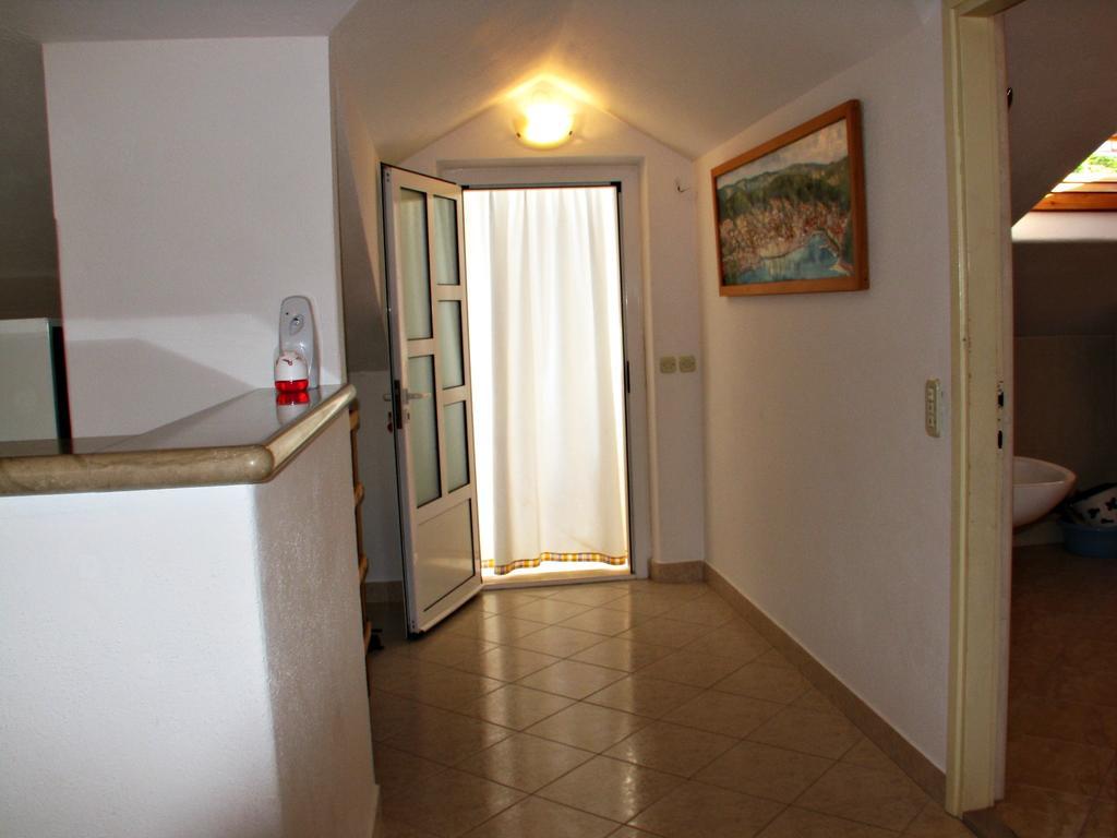 Apartment Martinic Pucisca Rum bild
